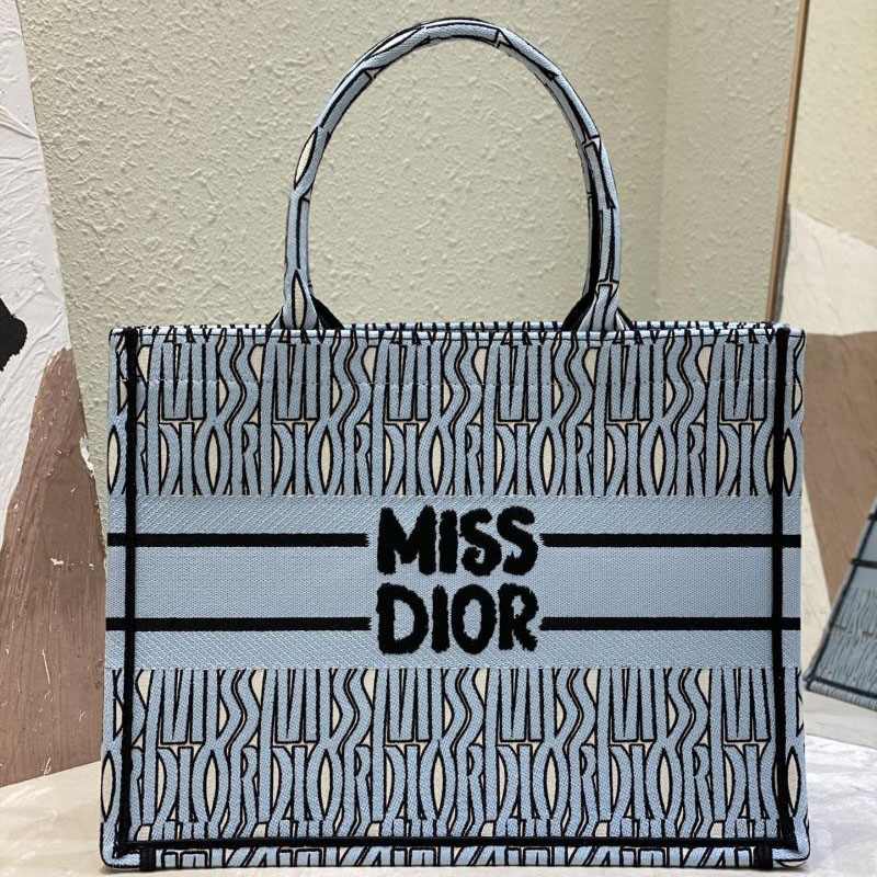 chr1st1an D10r shopping bags